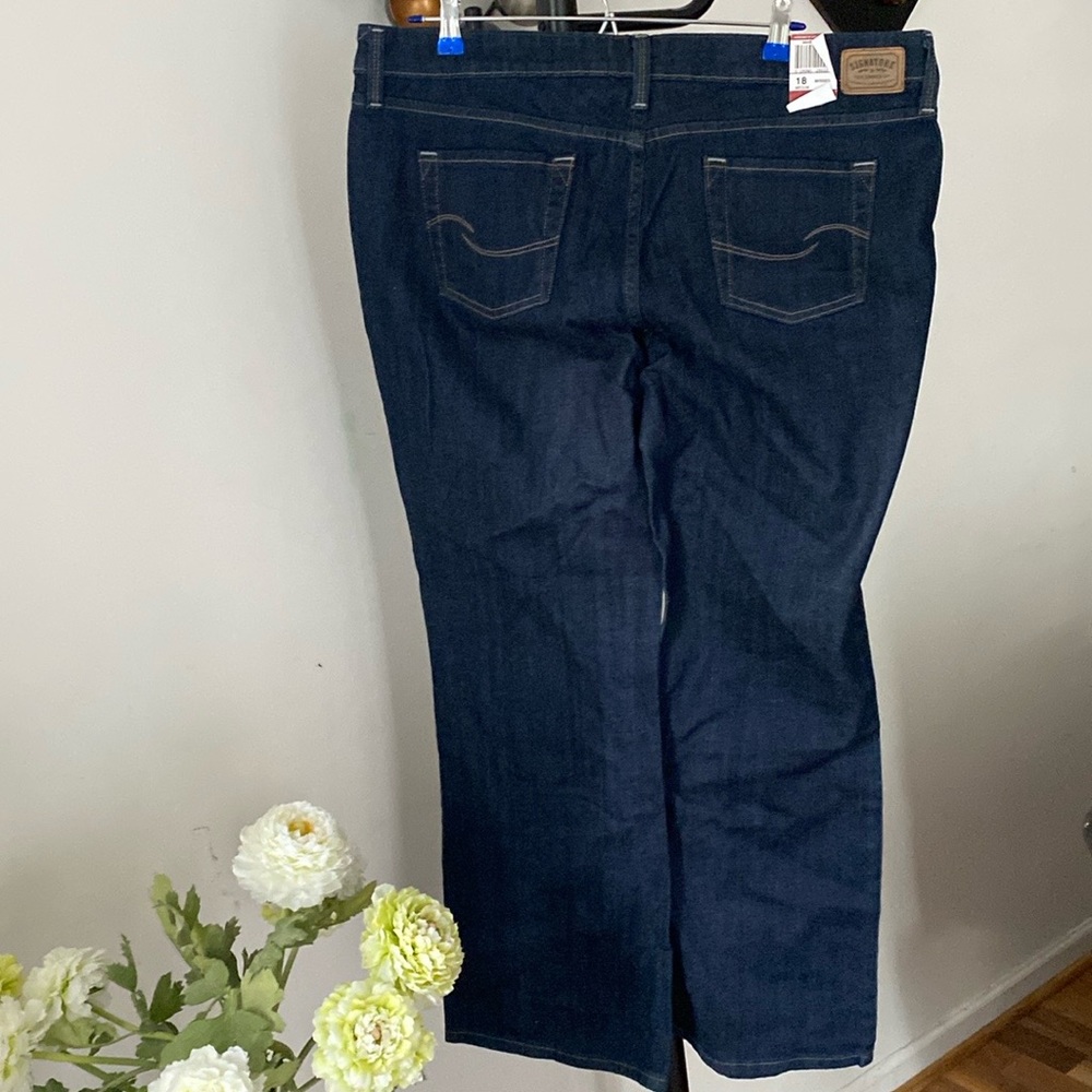 Levis Strauss Signature Stretch Low Rise Bootcut Misses 18 Medium Blue Jeans - Picture 3 of 8